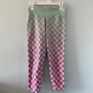 GAP gapfit girl’s leggings w/ back pocket neon pattern